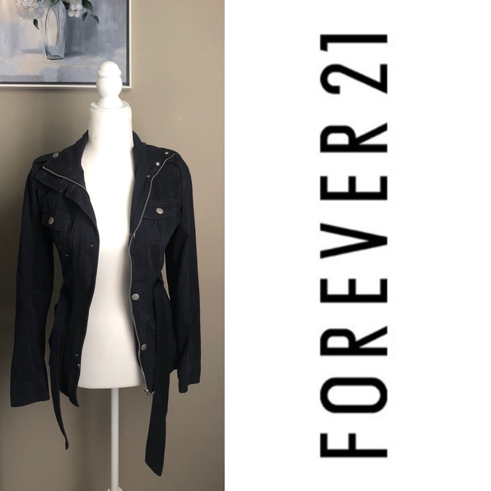 ❤️Forever 21 Women’s Navy Jacket